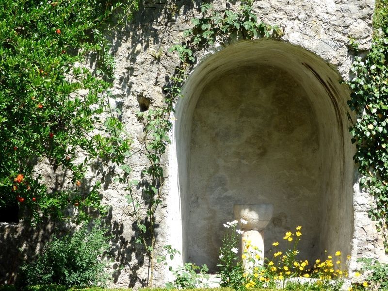 JARDIN-SUSPENDU-AMENAGE-DS-LA-1ER-MOITIE-DU-XVIIEME-A-VOGUE-DPT-07-15-=--X.jpg